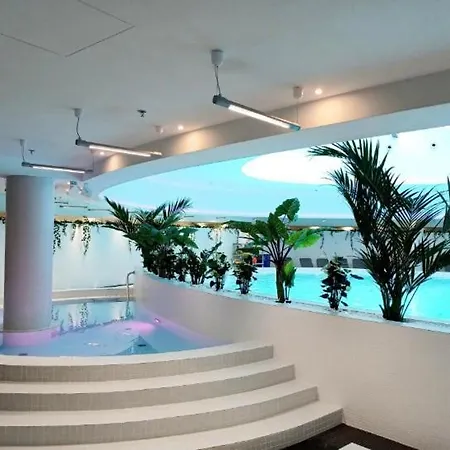 Hanza Tower Gold - 24 Jacuzzi & Sauna & Pool Apartament Szczecin