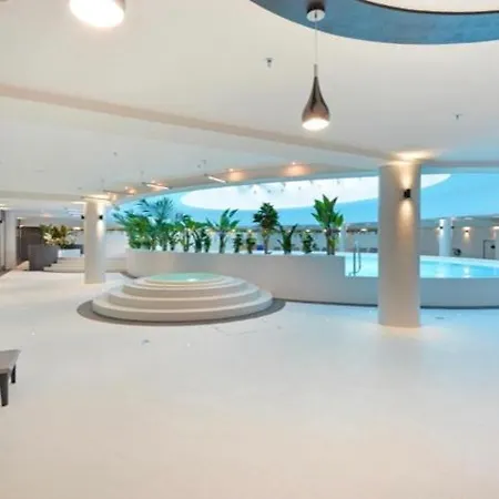 Hanza Tower Gold - 24 Jacuzzi & Sauna & Pool Szczecin